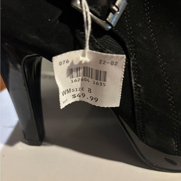 New bootie heel with buckle - Picture 6 of 6